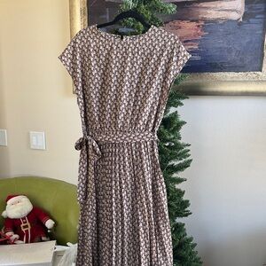 SHEIN Black and Cream Geometric Midi Dress